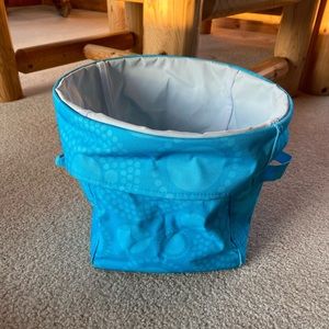 Thirty one collapsible standup tote